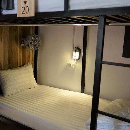 Downtown Hostel Λουάνγκ Πραμπάνγκ Εξωτερικό φωτογραφία