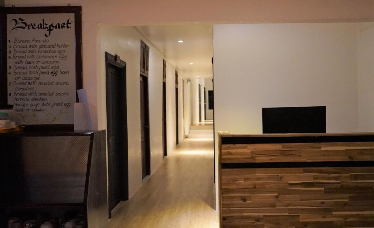 Downtown Hostel Λουάνγκ Πραμπάνγκ Εξωτερικό φωτογραφία